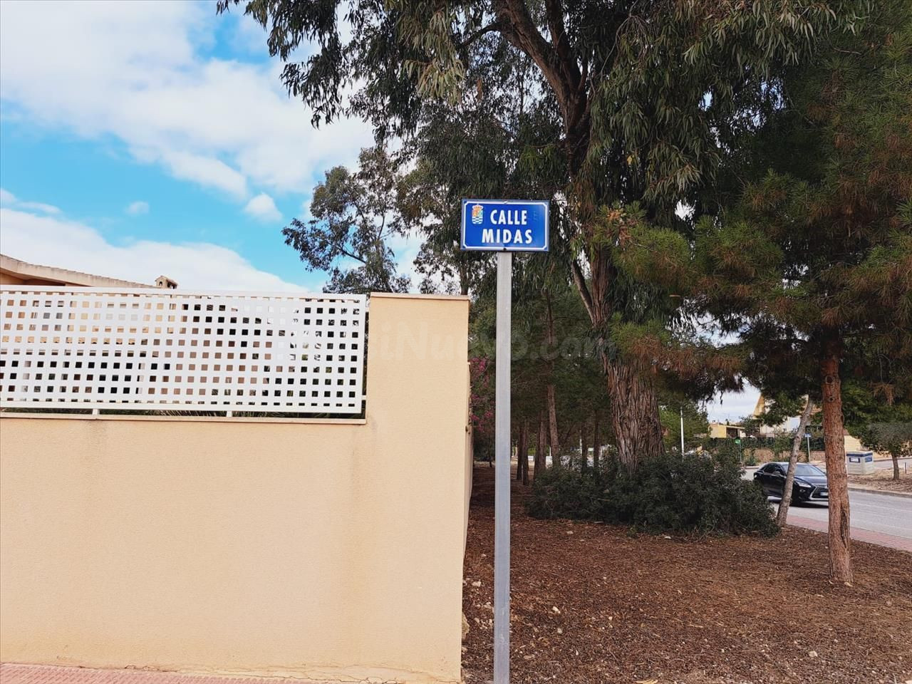 Oportunidad Única en La Alcayna: Vivienda Unifamiliar con Am - foto 2
