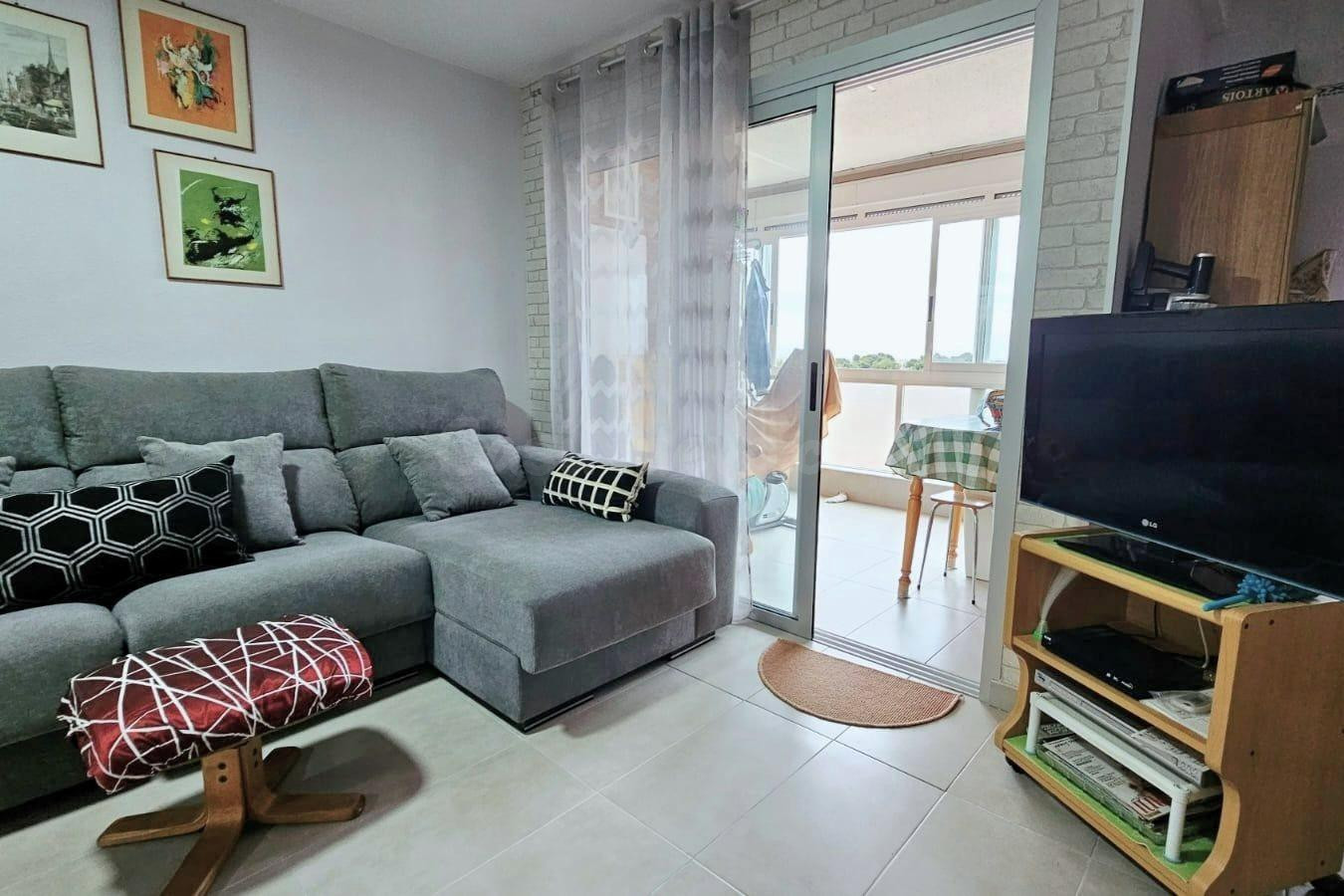 Ático espacioso y bien cuidado (86 m2 - 4.ª planta) con 2 do - foto 2