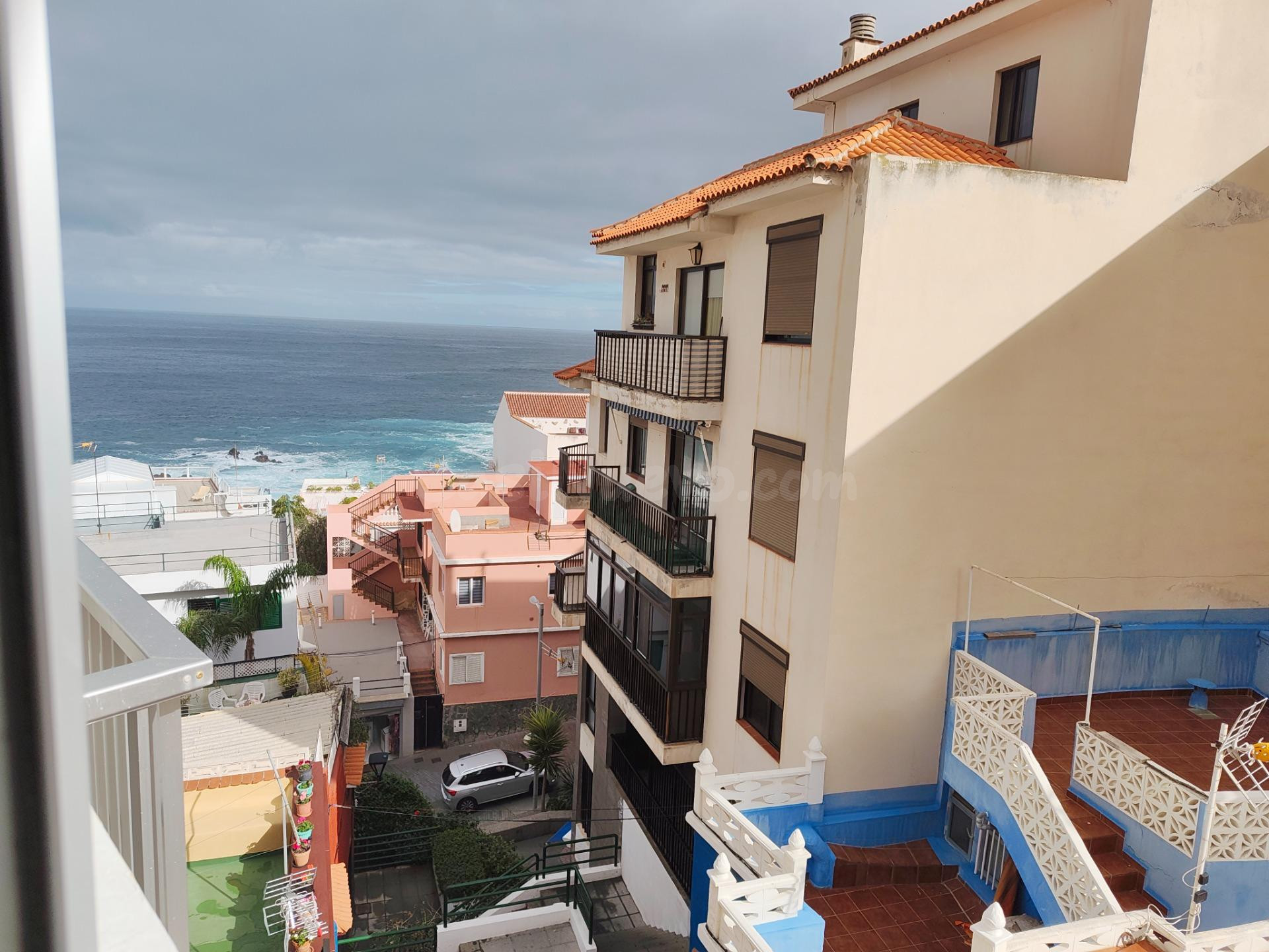 Estudio con vistas al mar en pleno centro de Puerto de la Cruz – A 50 m del océano, inversión rentable