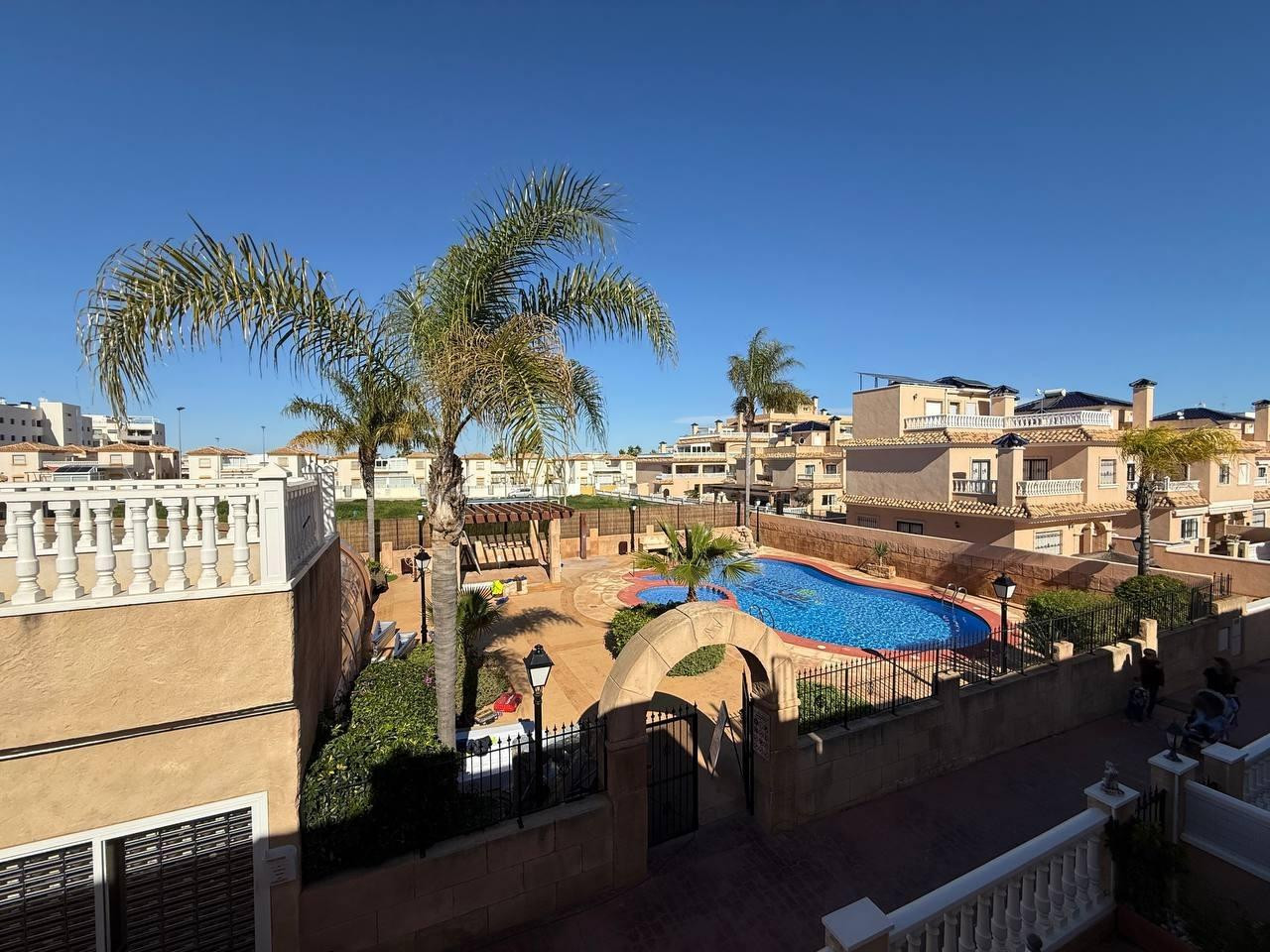 Semi-detached House for Sale in Villamartín – Las Filipinas