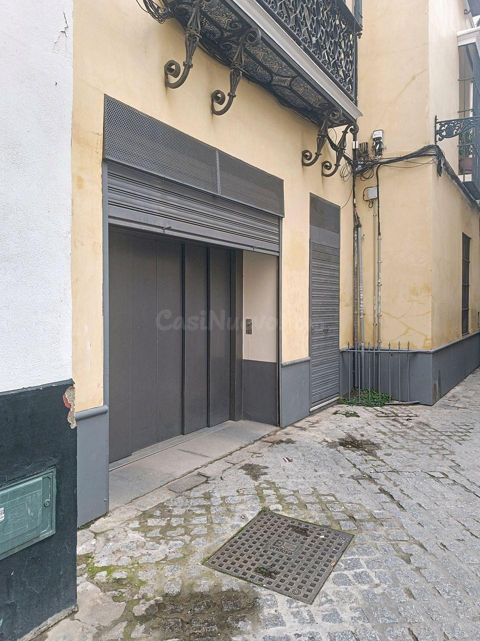 SE VENDE PLAZA DE GARAJE EN CALLE BAILEN