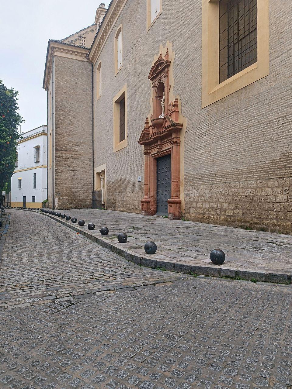 SE VENDE PLAZA DE GARAJE EN CALLE BAILEN - foto 2