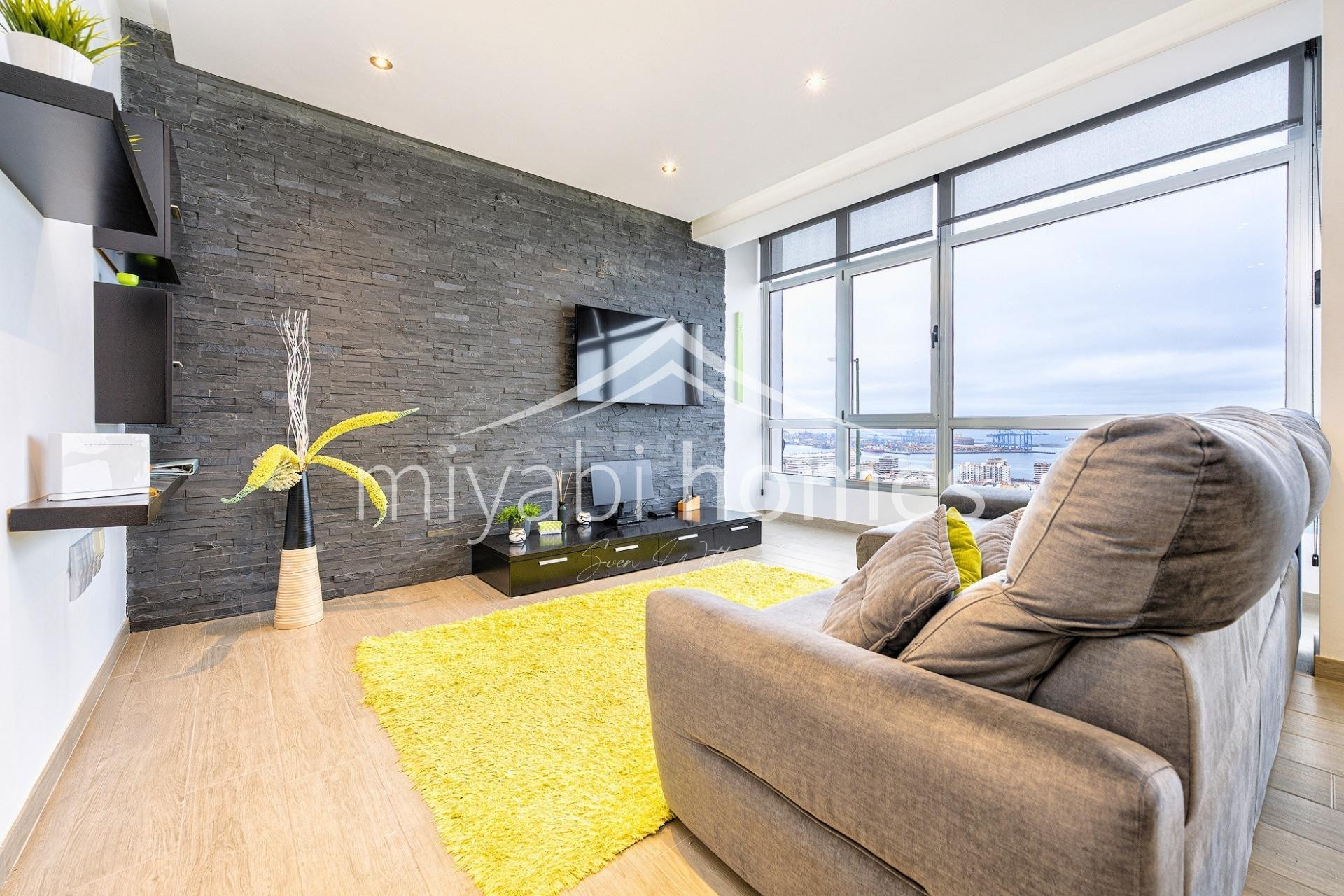 Piso reformado con vistas al mar y la ciudad en Las Palmas d - foto 2