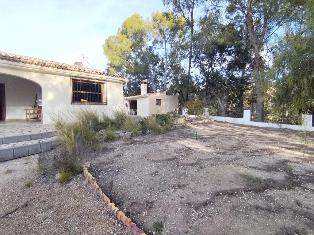 Preciosa finca rústica con excelente potencial en Relleu - foto 4