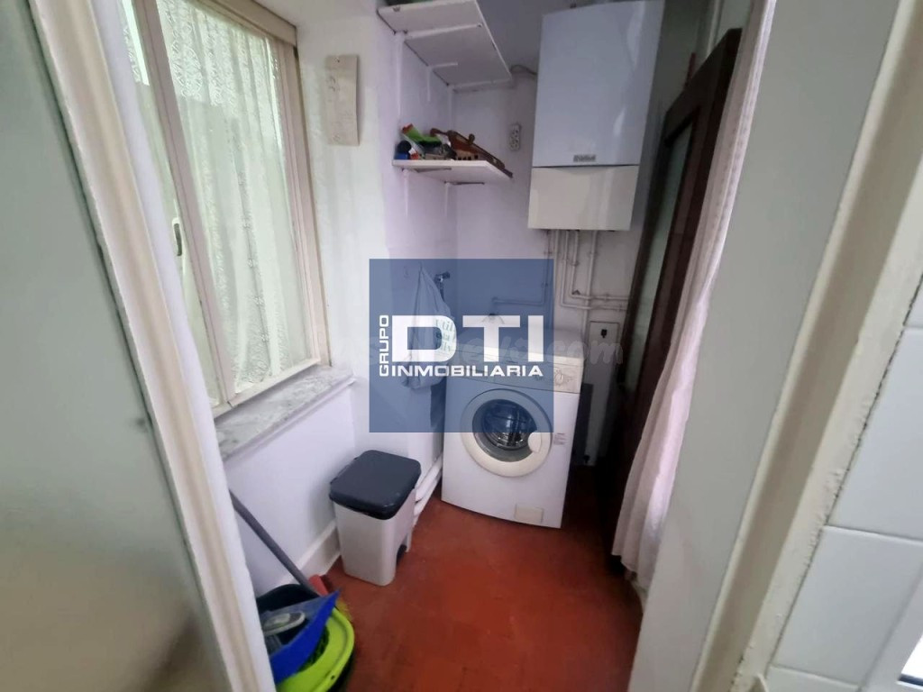Amplio piso en Santa Teresa: 4 hab, 1 baño, balcón, y ascens - foto 4