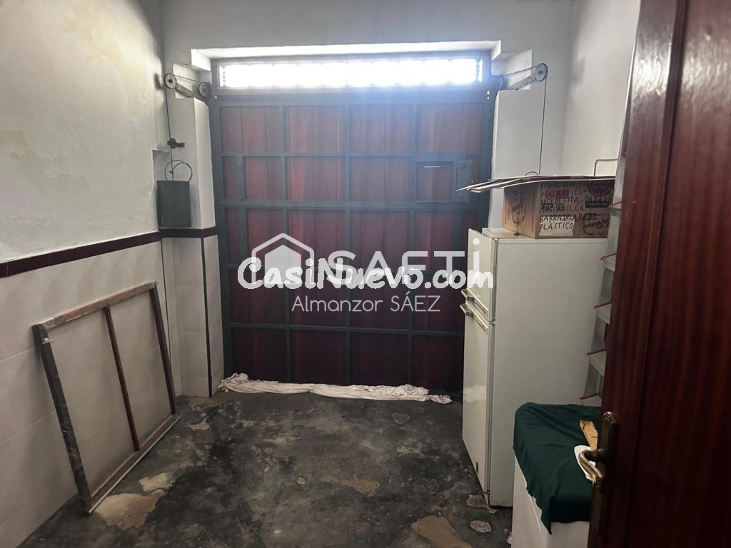 Casa independiente con garaje, patios y azotea - foto 13