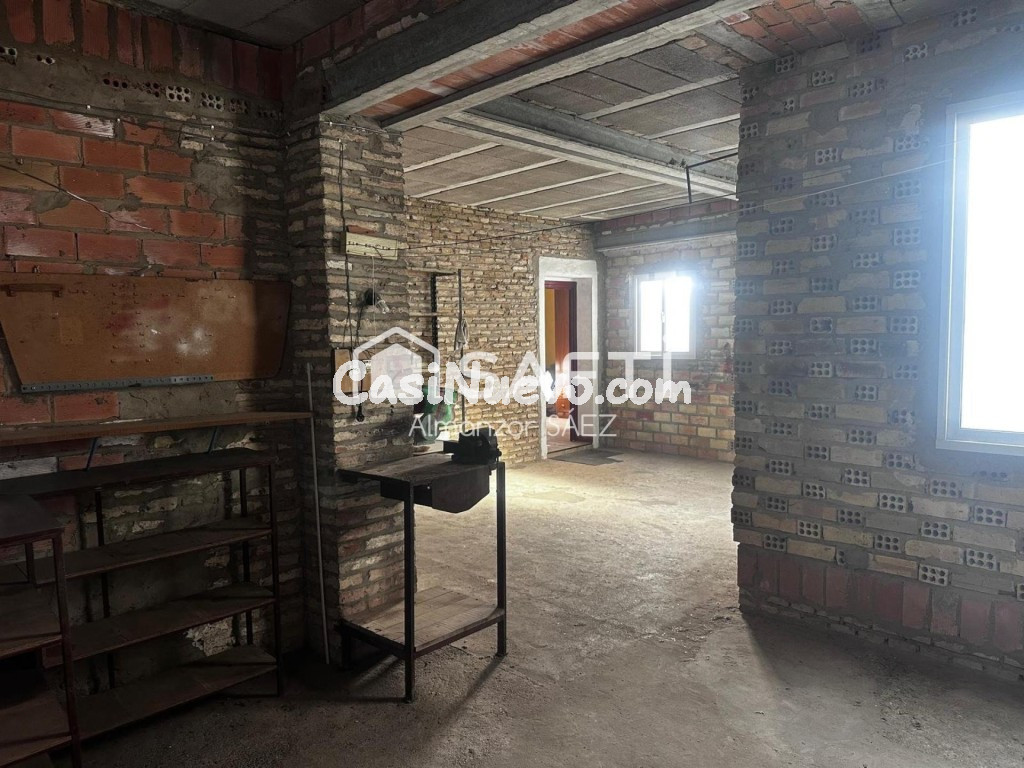 Casa independiente con garaje, patios y azotea - foto 15