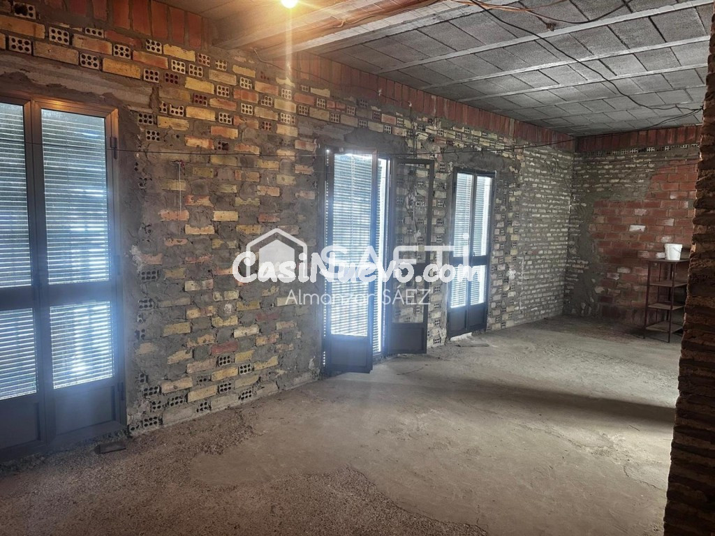 Casa independiente con garaje, patios y azotea - foto 17