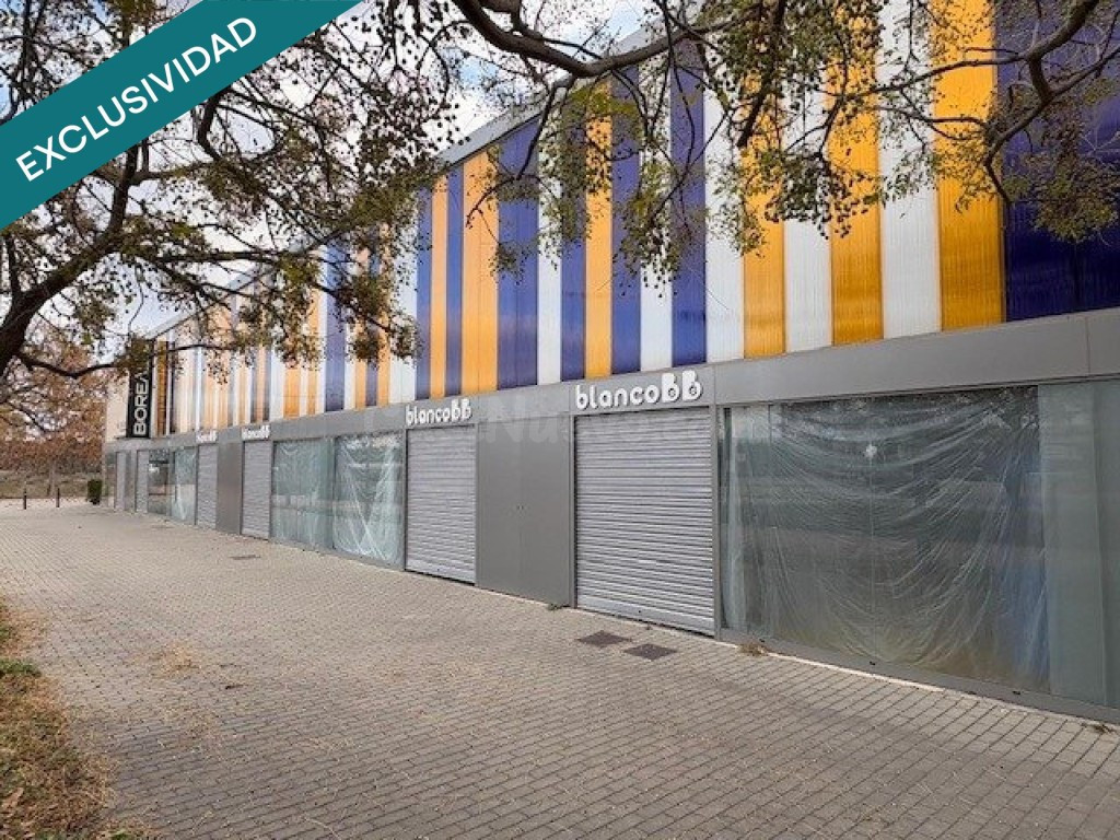 Se venden locales comerciales en una zona en crecimiento - foto 2