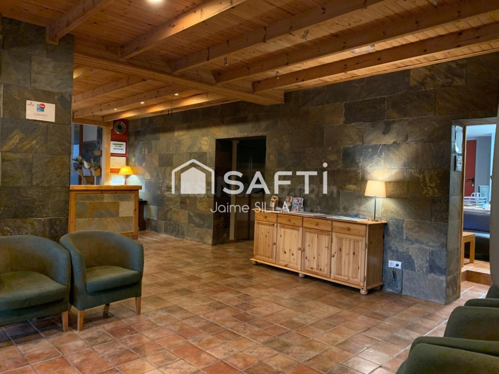 Se vende en exclusiva hotel con 45 habitaciones - foto 4