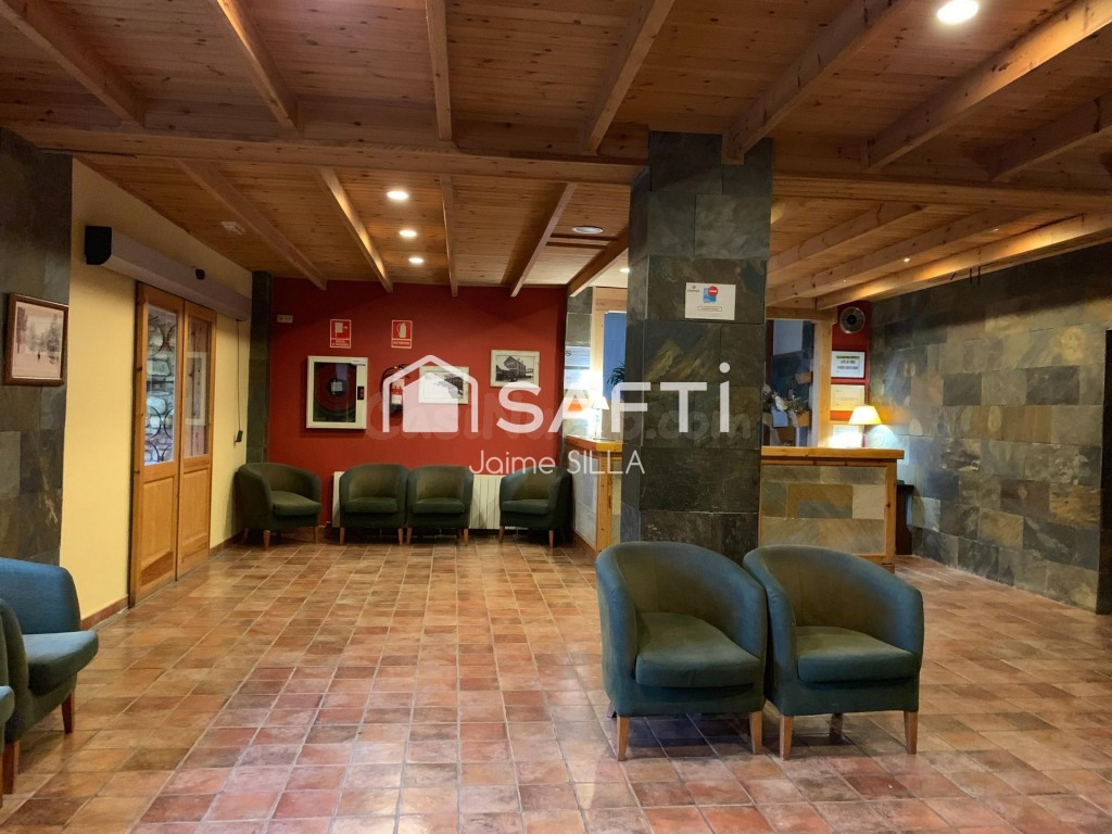 Se vende en exclusiva hotel con 45 habitaciones - foto 5