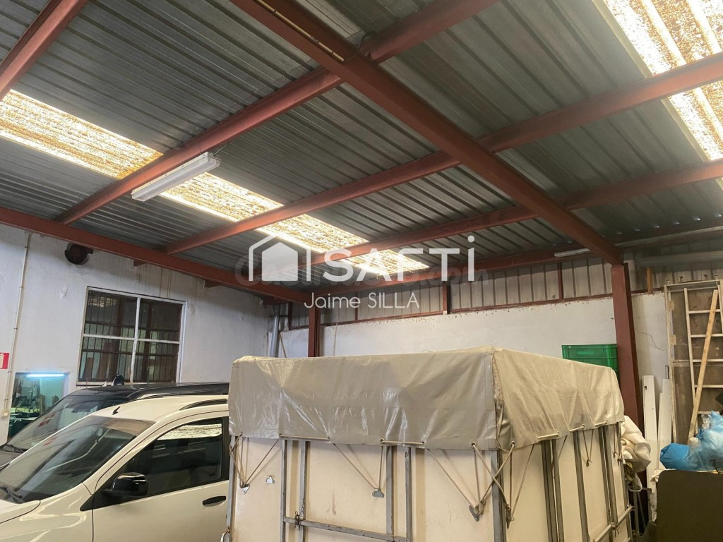 Nave de 525 m² con gran potencial de inversión - foto 3
