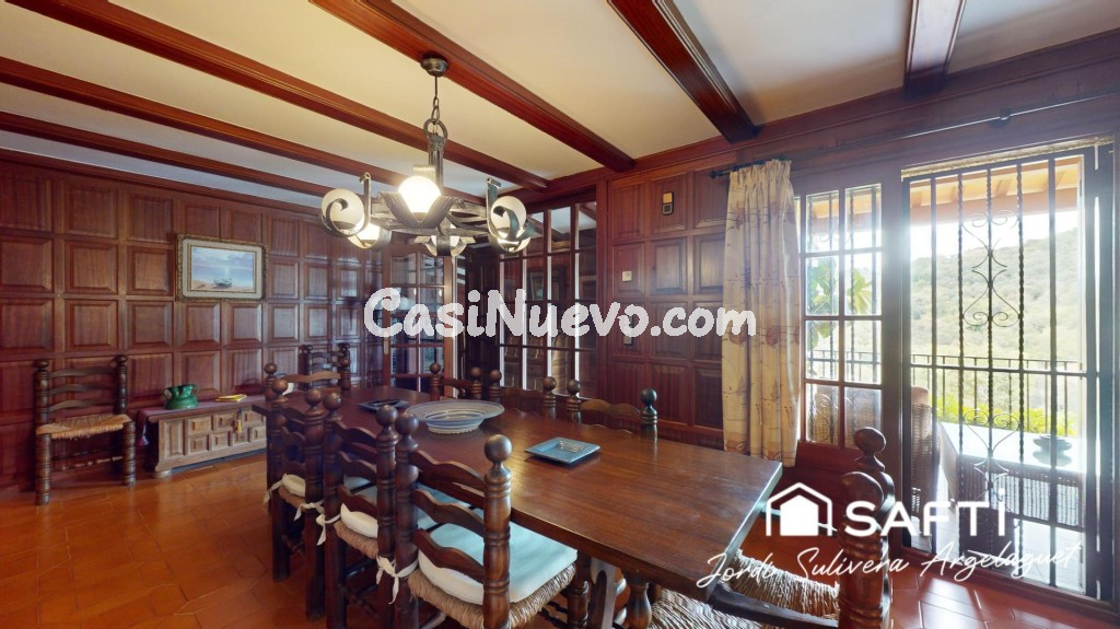 CHALET CON VISTAS ESPECTACULARES, BODEGA Y CAMPO DE FÚTBOL! - foto 11