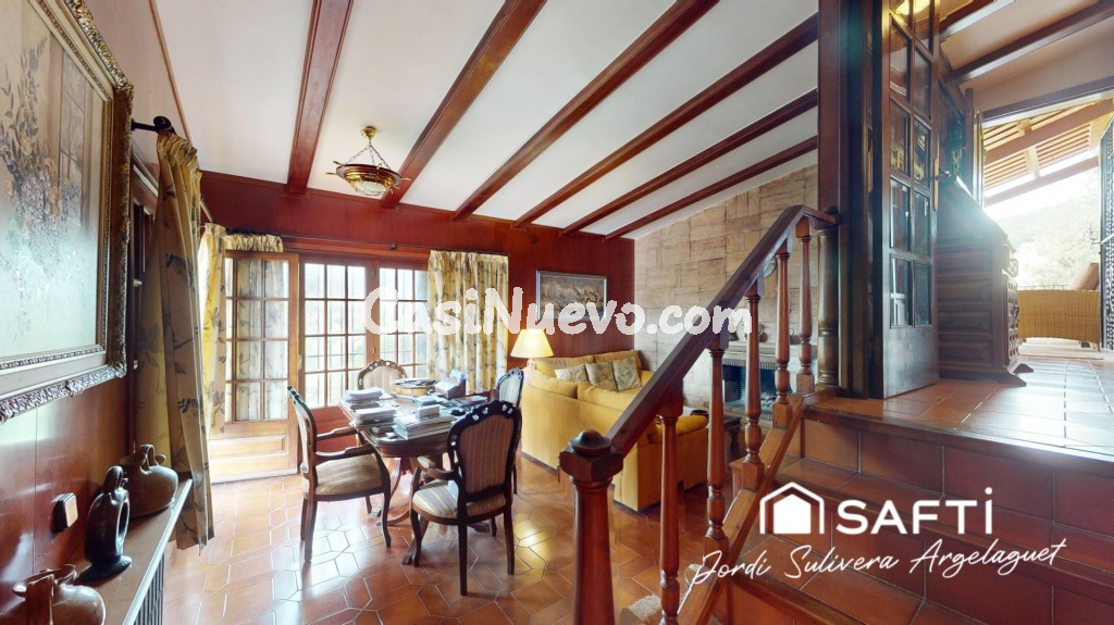 CHALET CON VISTAS ESPECTACULARES, BODEGA Y CAMPO DE FÚTBOL! - foto 12