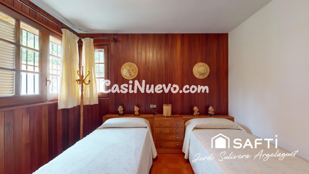 CHALET CON VISTAS ESPECTACULARES, BODEGA Y CAMPO DE FÚTBOL! - foto 24