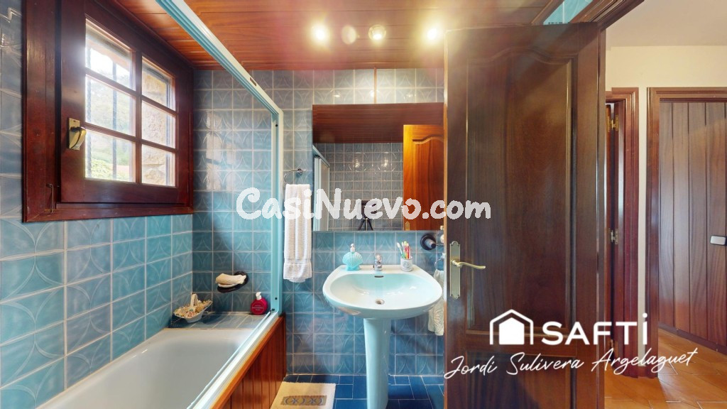 CHALET CON VISTAS ESPECTACULARES, BODEGA Y CAMPO DE FÚTBOL! - foto 27