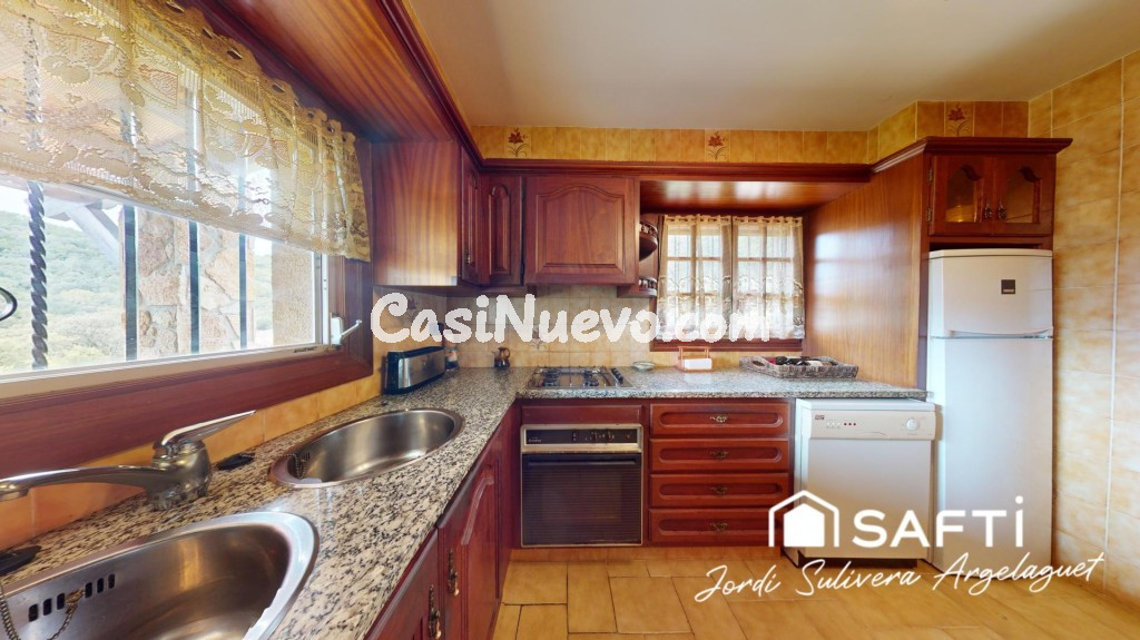 CHALET CON VISTAS ESPECTACULARES, BODEGA Y CAMPO DE FÚTBOL! - foto 30