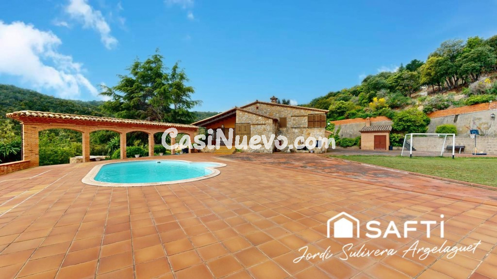 CHALET CON VISTAS ESPECTACULARES, BODEGA Y CAMPO DE FÚTBOL! - foto 32