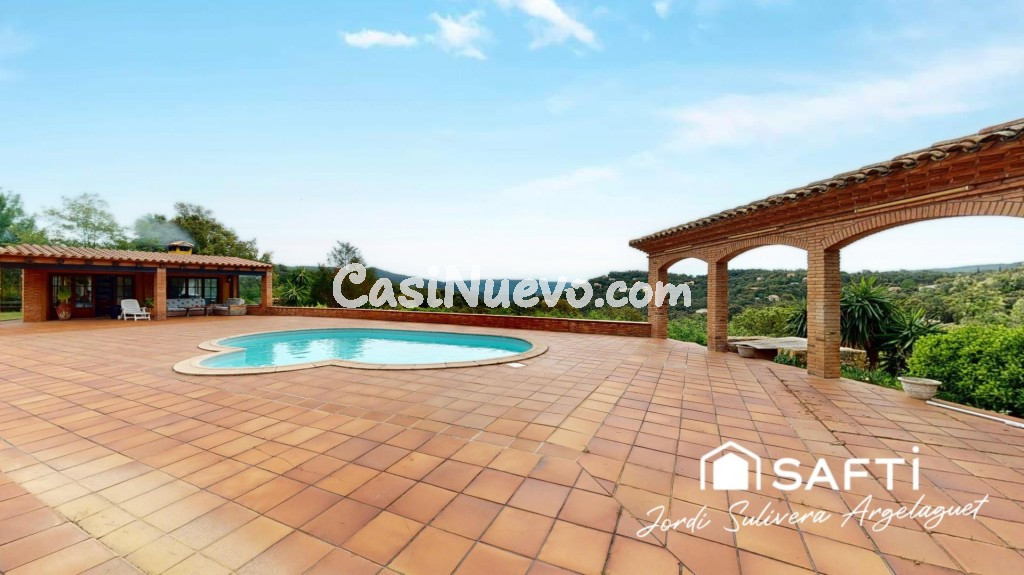 CHALET CON VISTAS ESPECTACULARES, BODEGA Y CAMPO DE FÚTBOL! - foto 33