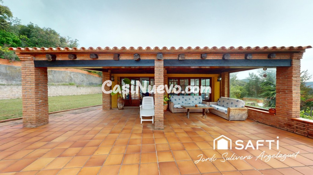 CHALET CON VISTAS ESPECTACULARES, BODEGA Y CAMPO DE FÚTBOL! - foto 35