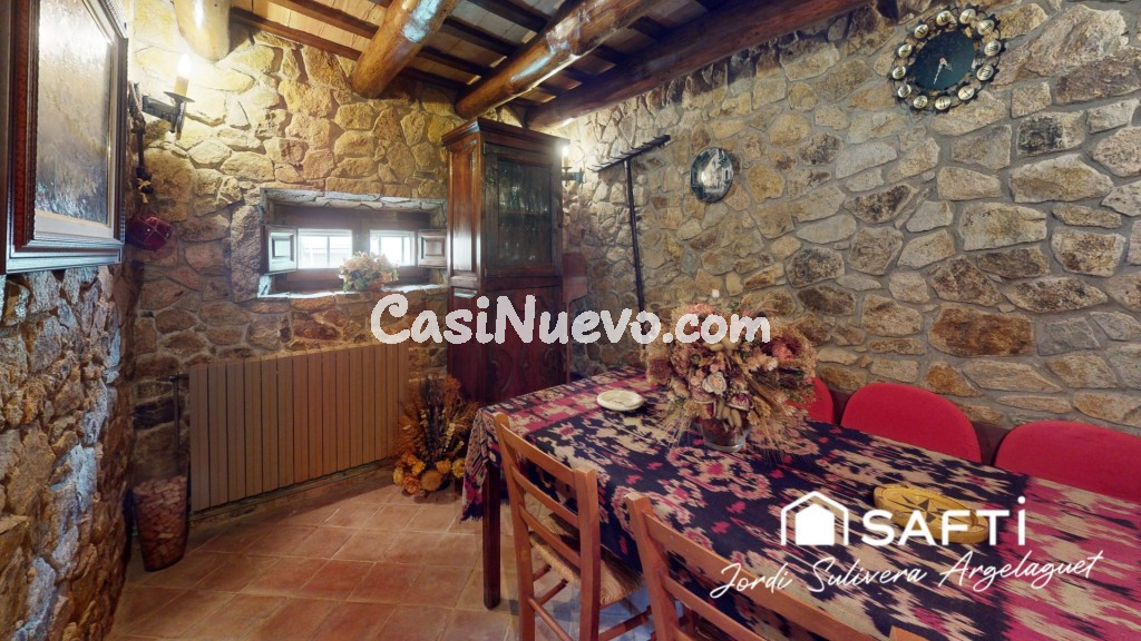 CHALET CON VISTAS ESPECTACULARES, BODEGA Y CAMPO DE FÚTBOL! - foto 48