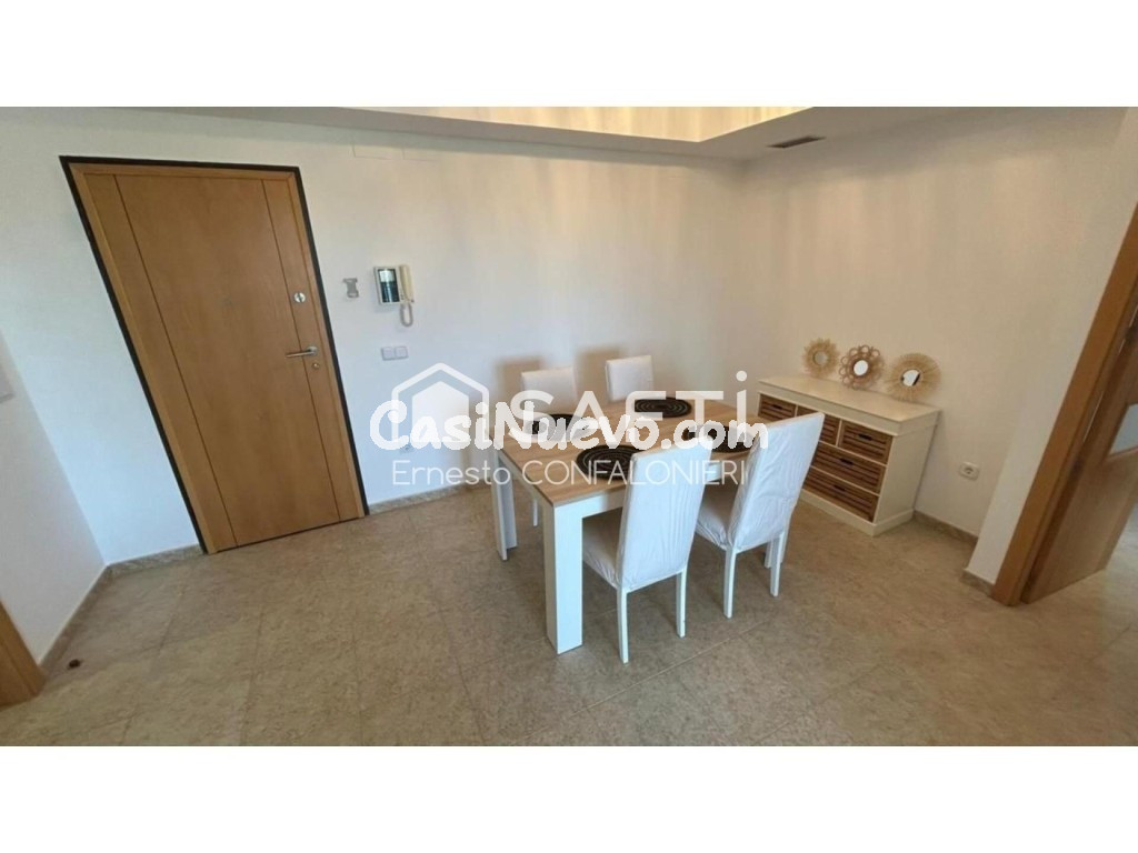 Hermoso piso esquinero con vistas al mar y con licencia turí - foto 12