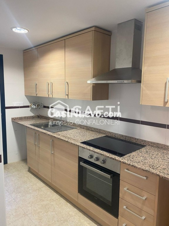 Hermoso piso esquinero con vistas al mar y con licencia turí - foto 13