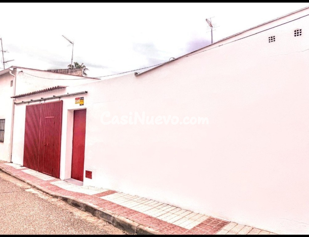 Casa cerca de badajoz. La Albuera. Sin comisión de agencia. - foto 2