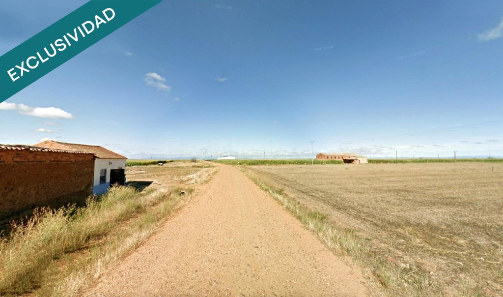 Gran Finca Rústica de 16.609 m² en Pobladura de Pelayo García (La Bañeza, León) junto a zona urbana, ideal para Cultivos, Ganadería o Proyecto de Placas Solares. - foto 4