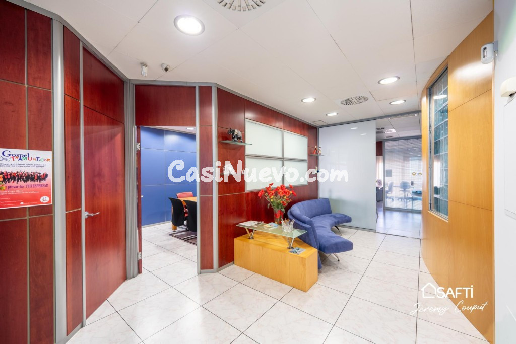 Oficinas de 235 m² con terraza y parking en Empuriabrava - foto 3