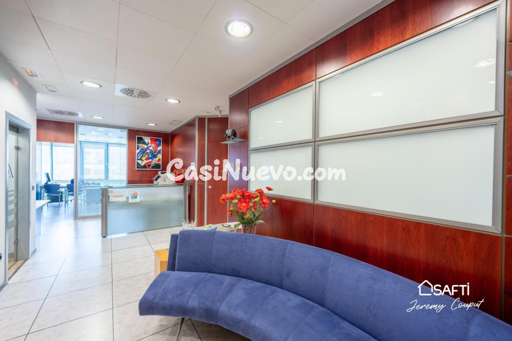 Oficinas de 235 m² con terraza y parking en Empuriabrava - foto 4