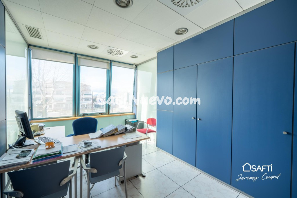 Oficinas de 235 m² con terraza y parking en Empuriabrava - foto 12