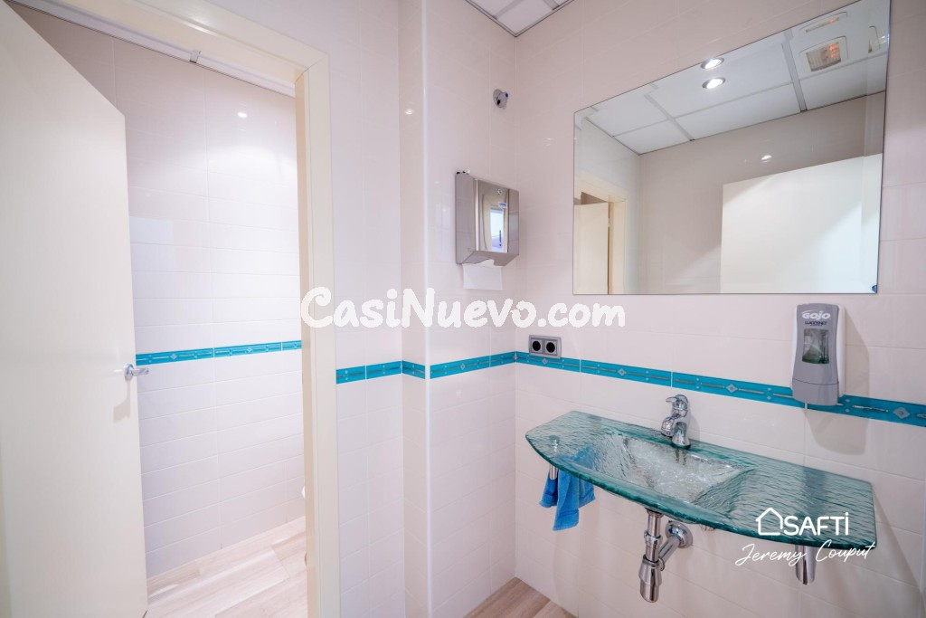 Oficinas de 235 m² con terraza y parking en Empuriabrava - foto 21