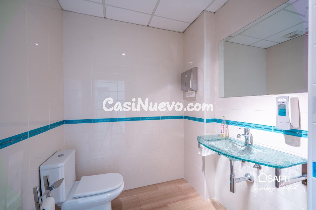 Oficinas de 235 m² con terraza y parking en Empuriabrava - foto 22