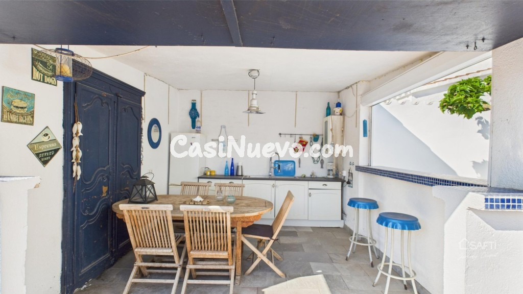 Villa con amarre, sol y estilo en Empuriabrava - foto 5