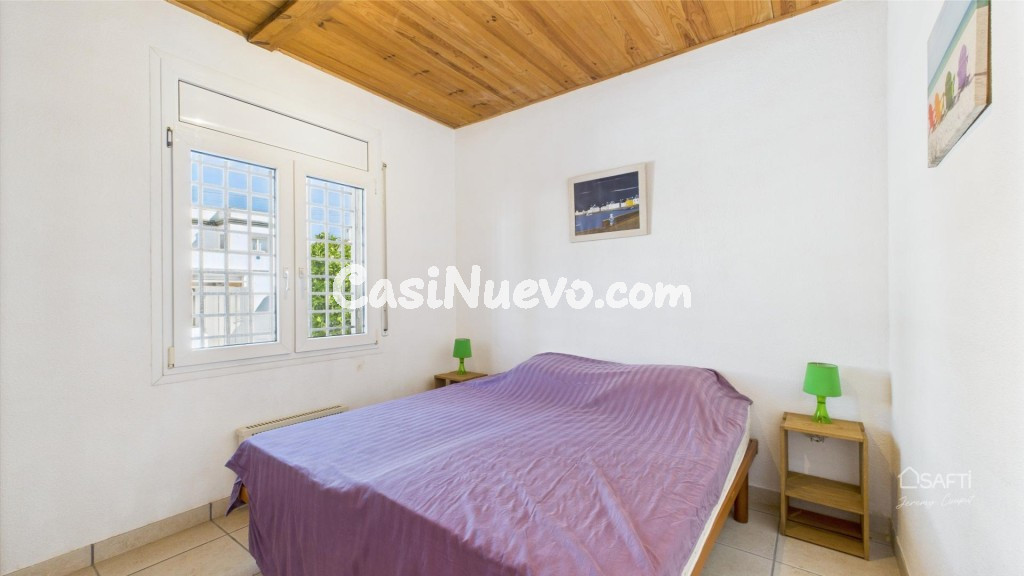 Villa con amarre, sol y estilo en Empuriabrava - foto 15