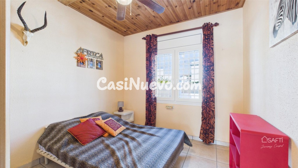 Villa con amarre, sol y estilo en Empuriabrava - foto 17