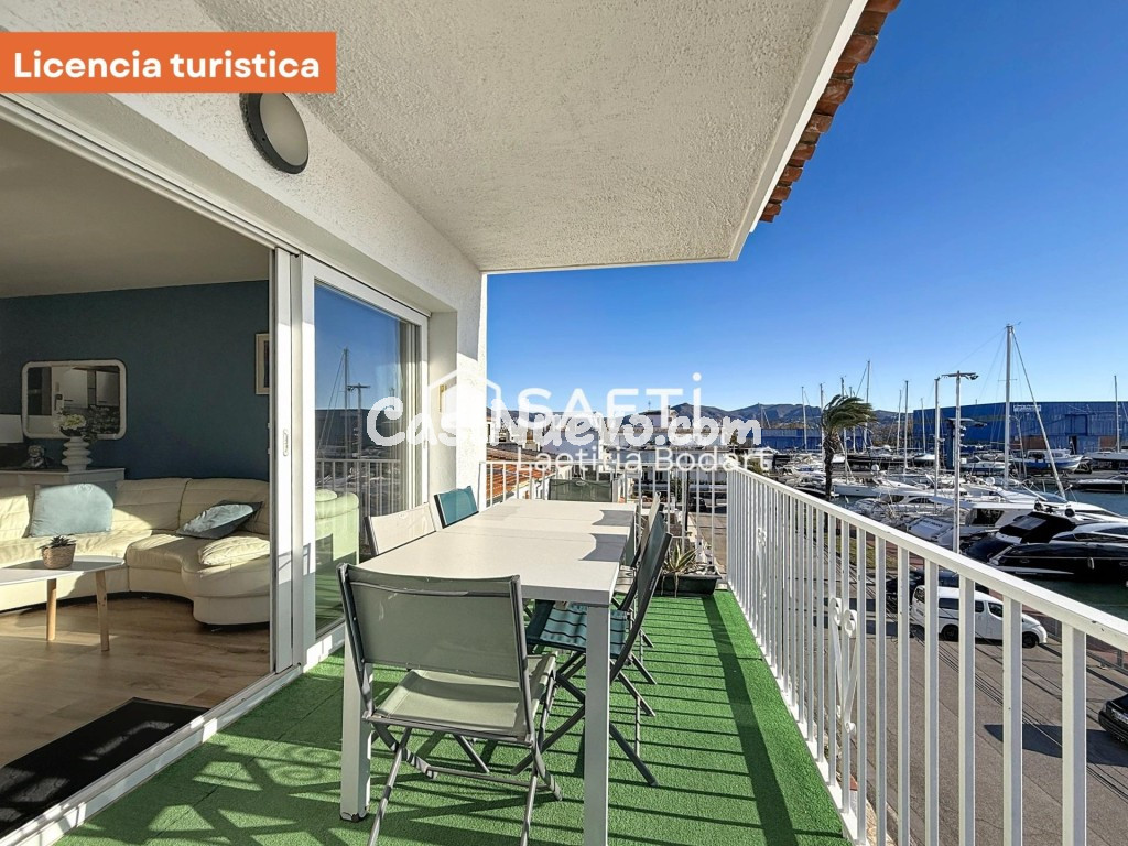 Ático reformado con licencia turística, terrazas, solárium y - foto 3