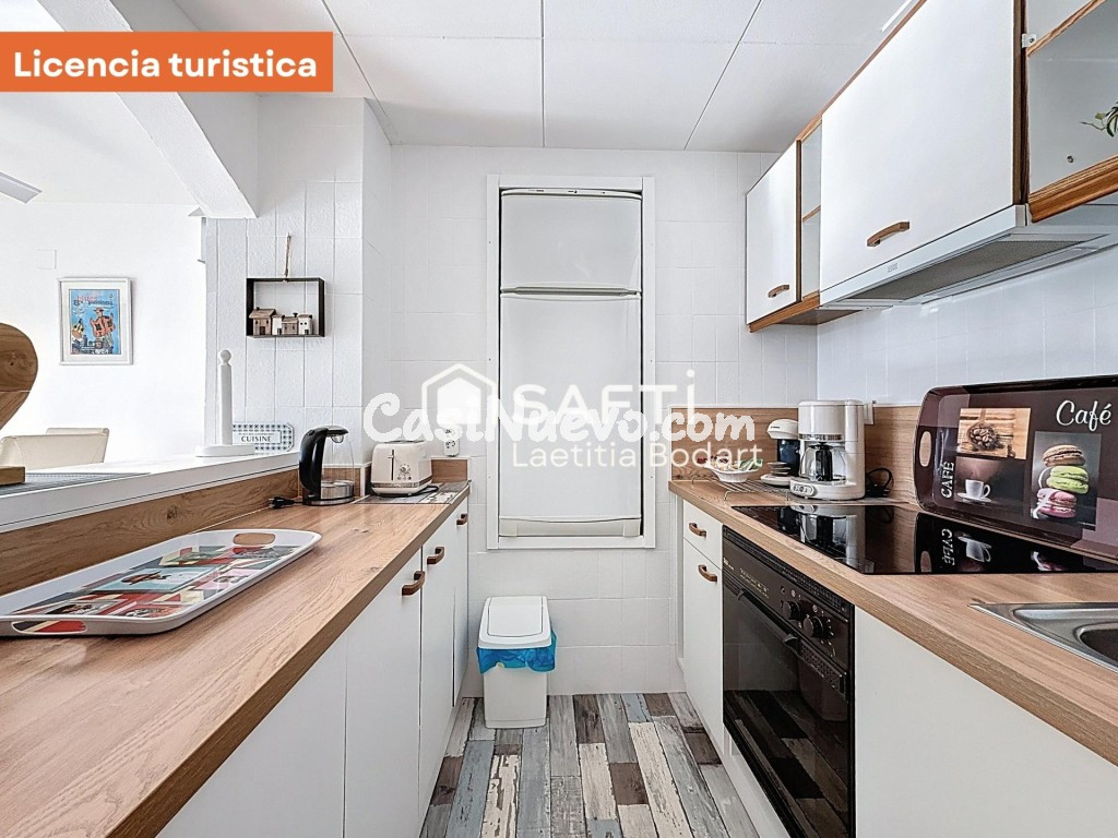 Ático reformado con licencia turística, terrazas, solárium y - foto 11