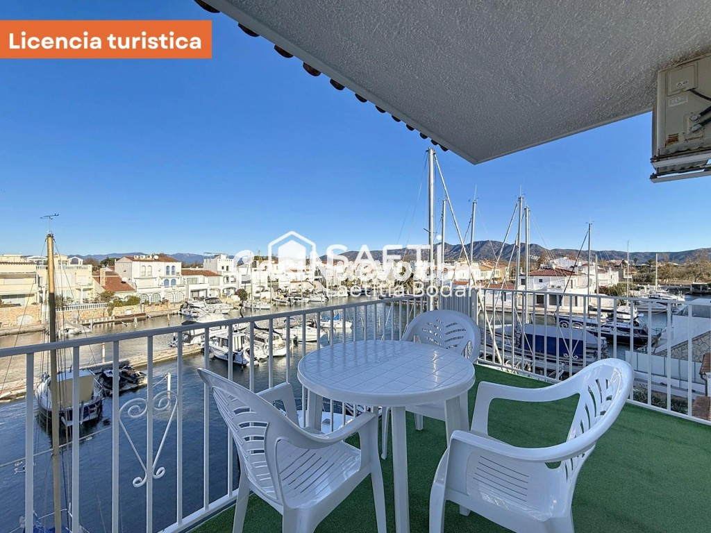 Ático reformado con licencia turística, terrazas, solárium y - foto 19