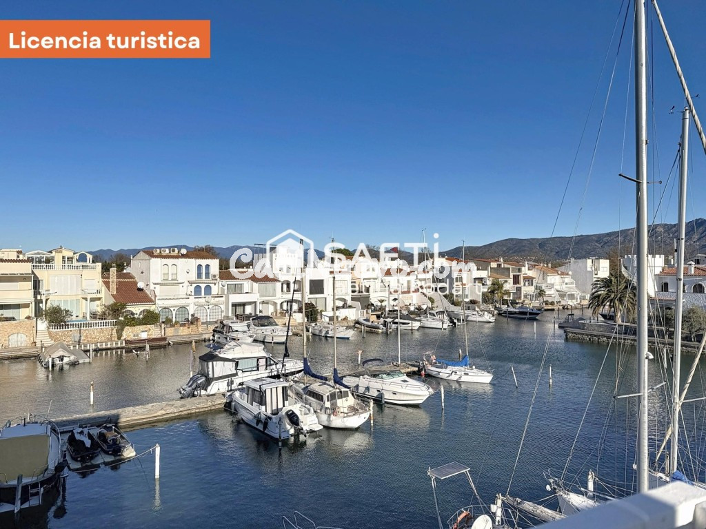 Ático reformado con licencia turística, terrazas, solárium y - foto 20