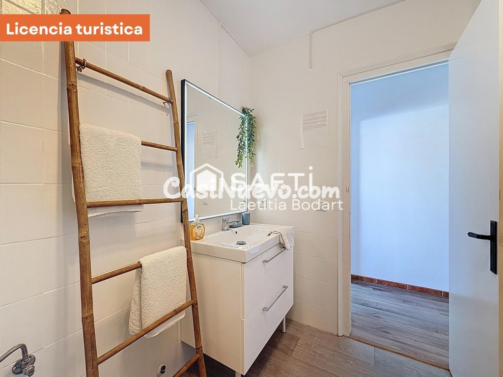 Ático reformado con licencia turística, terrazas, solárium y - foto 26