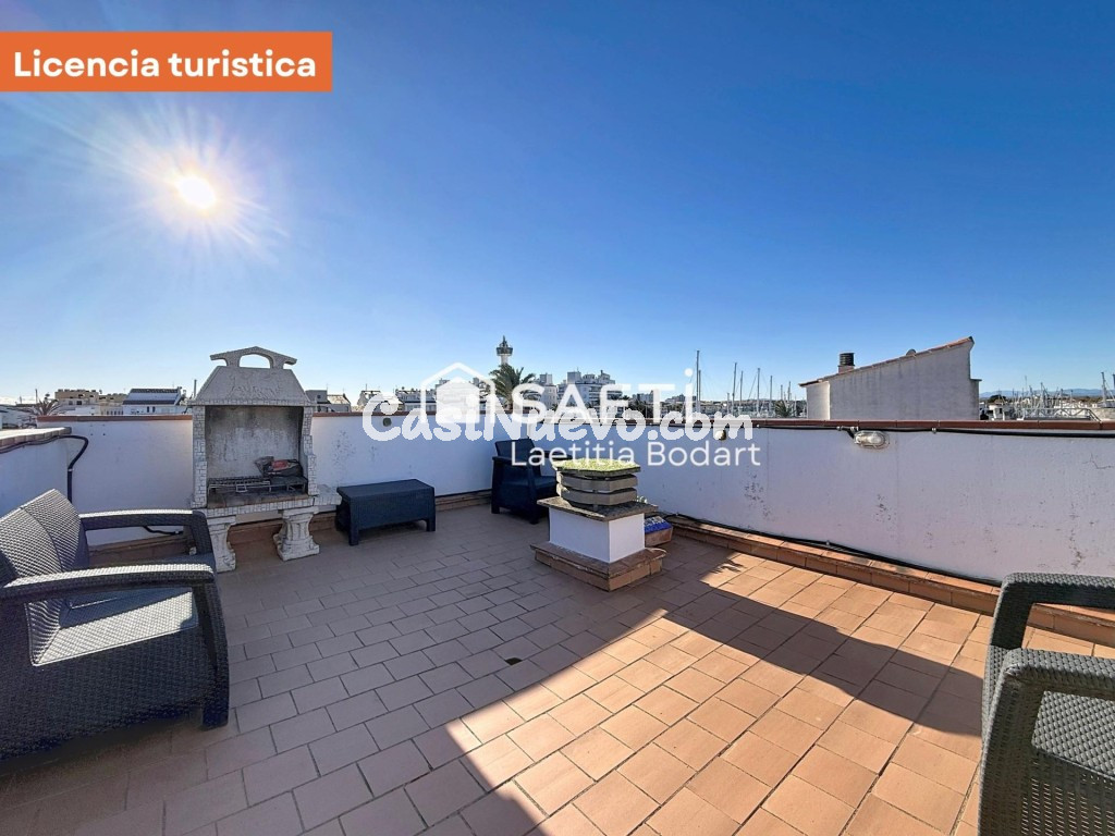 Ático reformado con licencia turística, terrazas, solárium y - foto 28