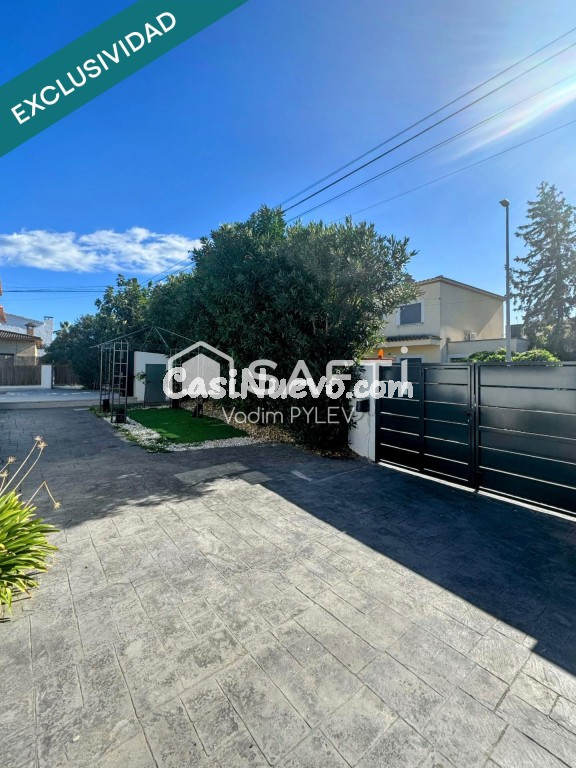 Encantadora casa en una de las mejores zonas de Empuriabrava - foto 4