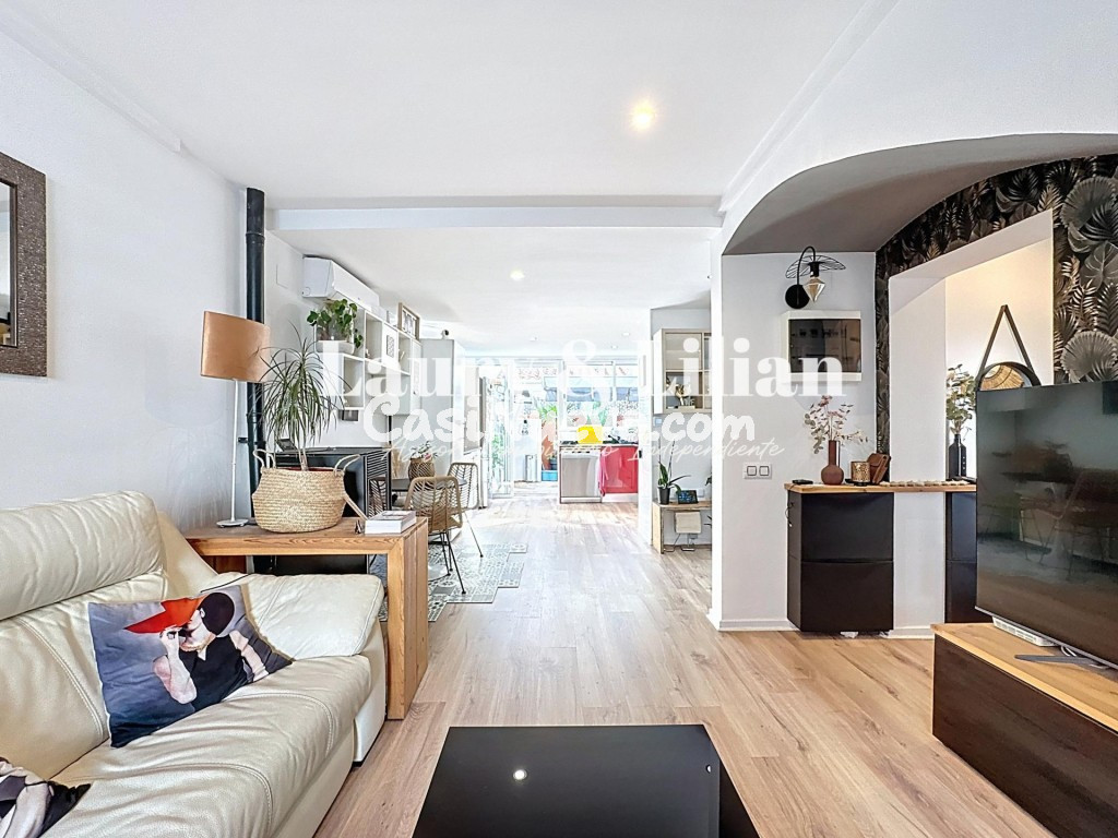 ¡Oportunidad en el Montseny! Moderna casa de 4 habitaciones. - foto 2