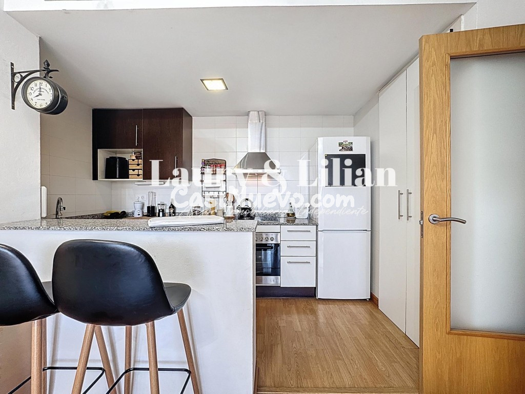 OPORTUNIDAD ÚNICA – Apartamento con parking, piscina y ascen - foto 5