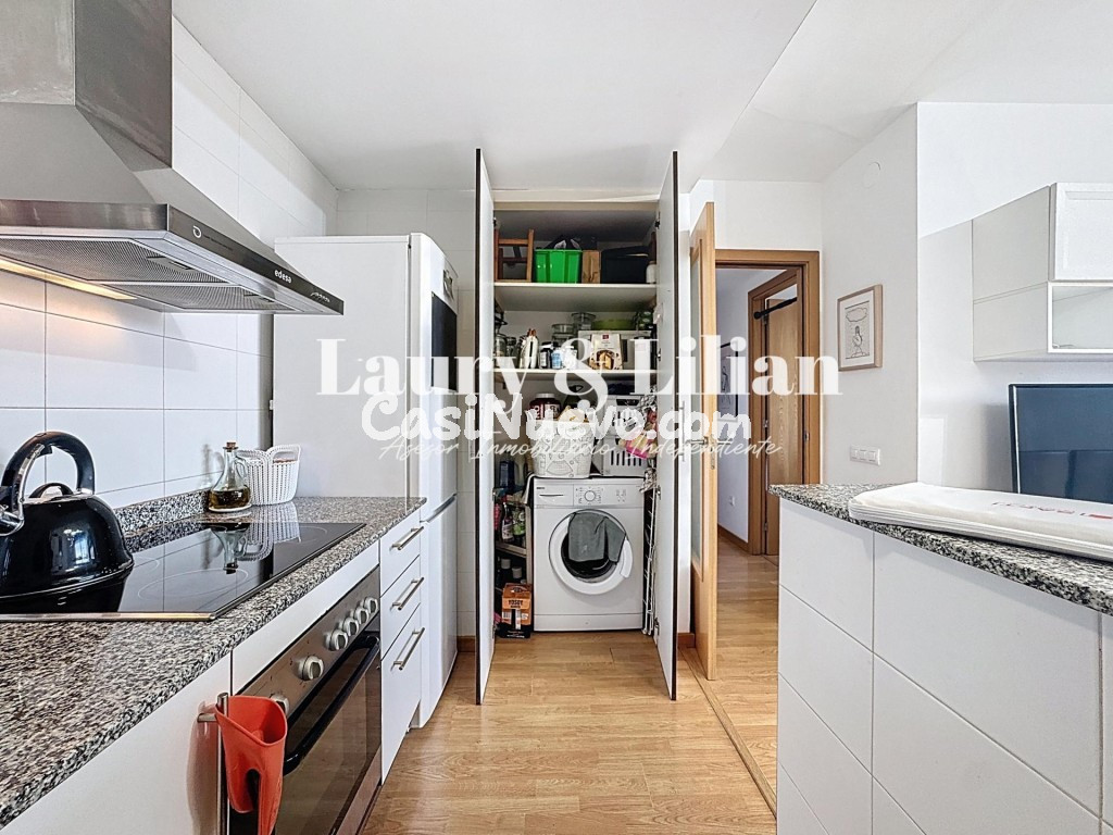 OPORTUNIDAD ÚNICA – Apartamento con parking, piscina y ascen - foto 7