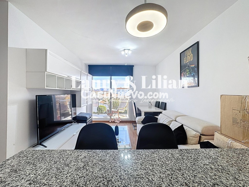 OPORTUNIDAD ÚNICA – Apartamento con parking, piscina y ascen - foto 8