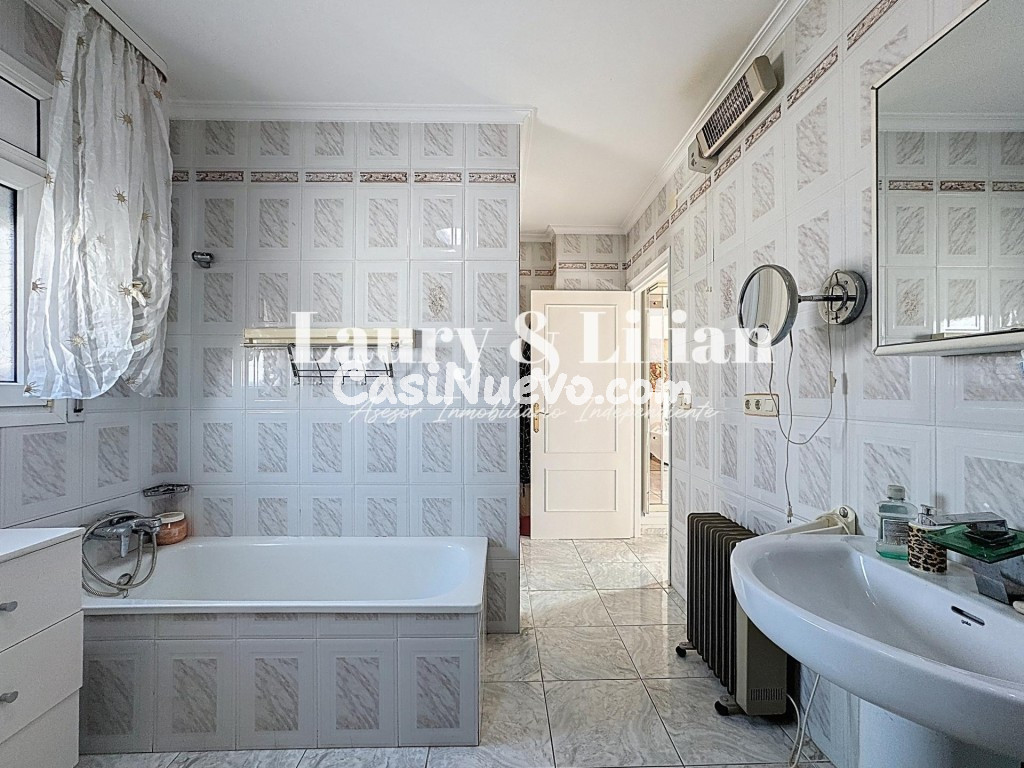 Oportunidad. Casa de dos pisos en el Montgrí. - foto 14