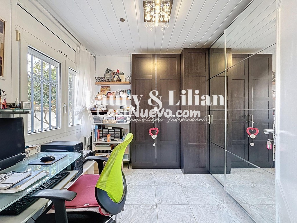 Oportunidad. Casa de dos pisos en el Montgrí. - foto 25